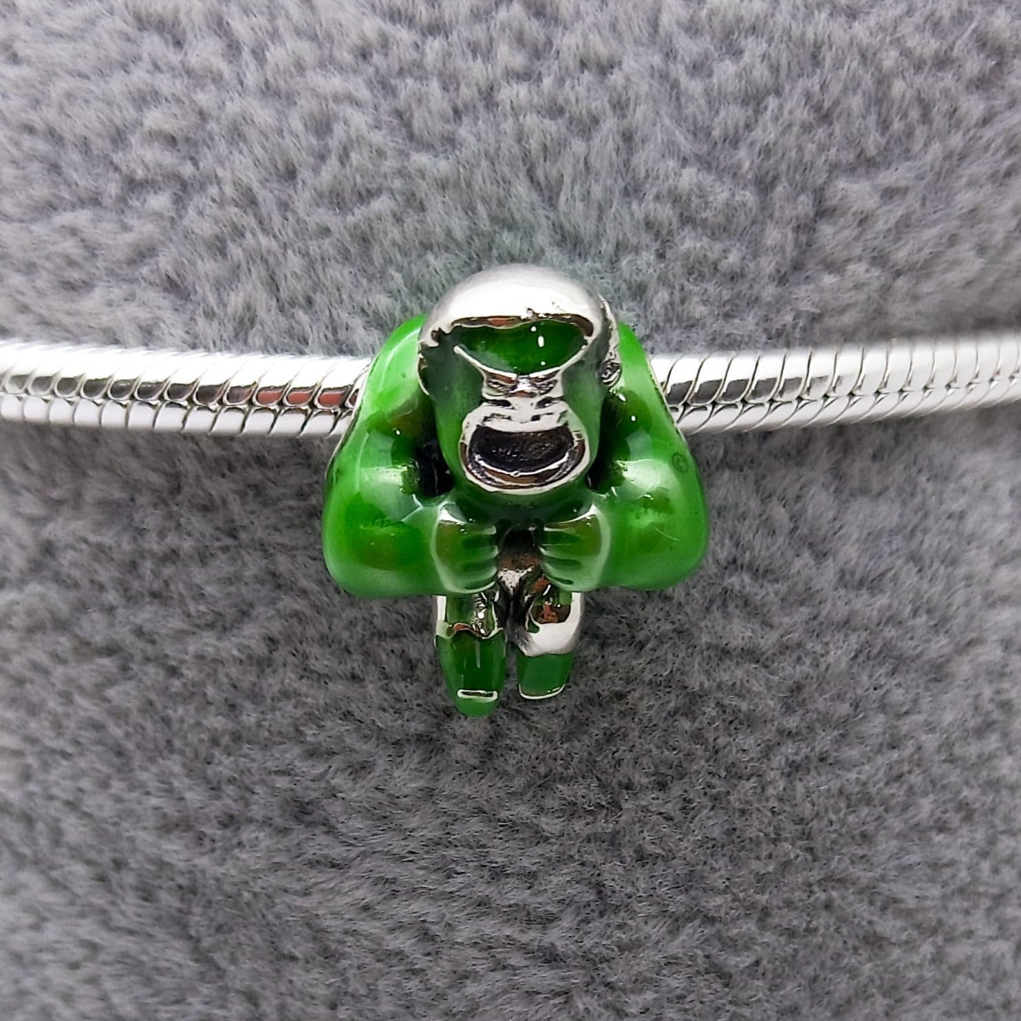 #PAN230 - Charm De Hulk Smash Plata - B11/5.2