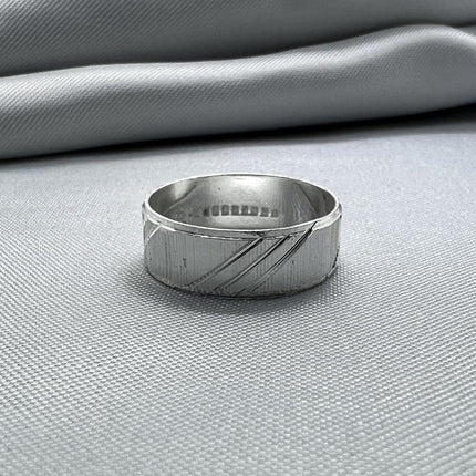 #AG125 - Argolla Diamantada - 7 mm - A09/2.4