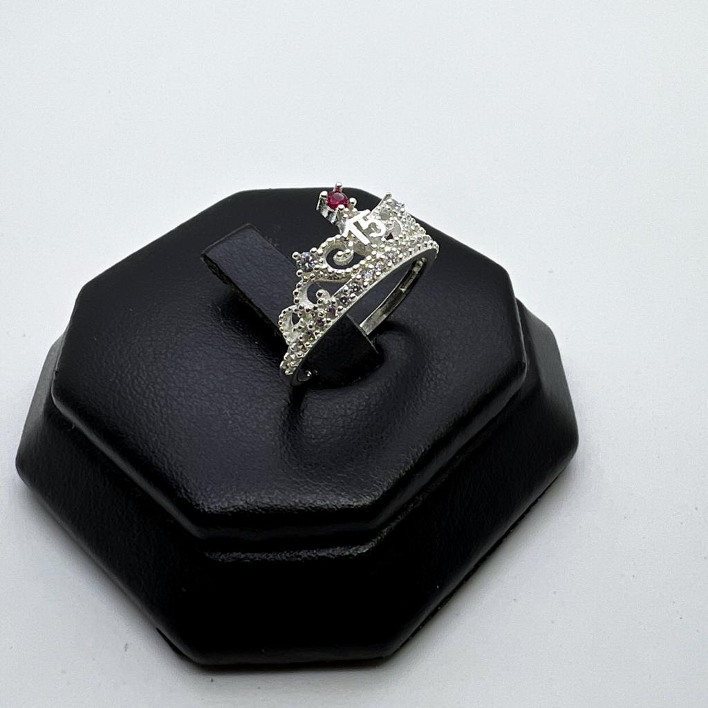 #AD300 - Anillo Corona De 15 años/XV's Con Piedra Zirconia Plata - A13/1.8