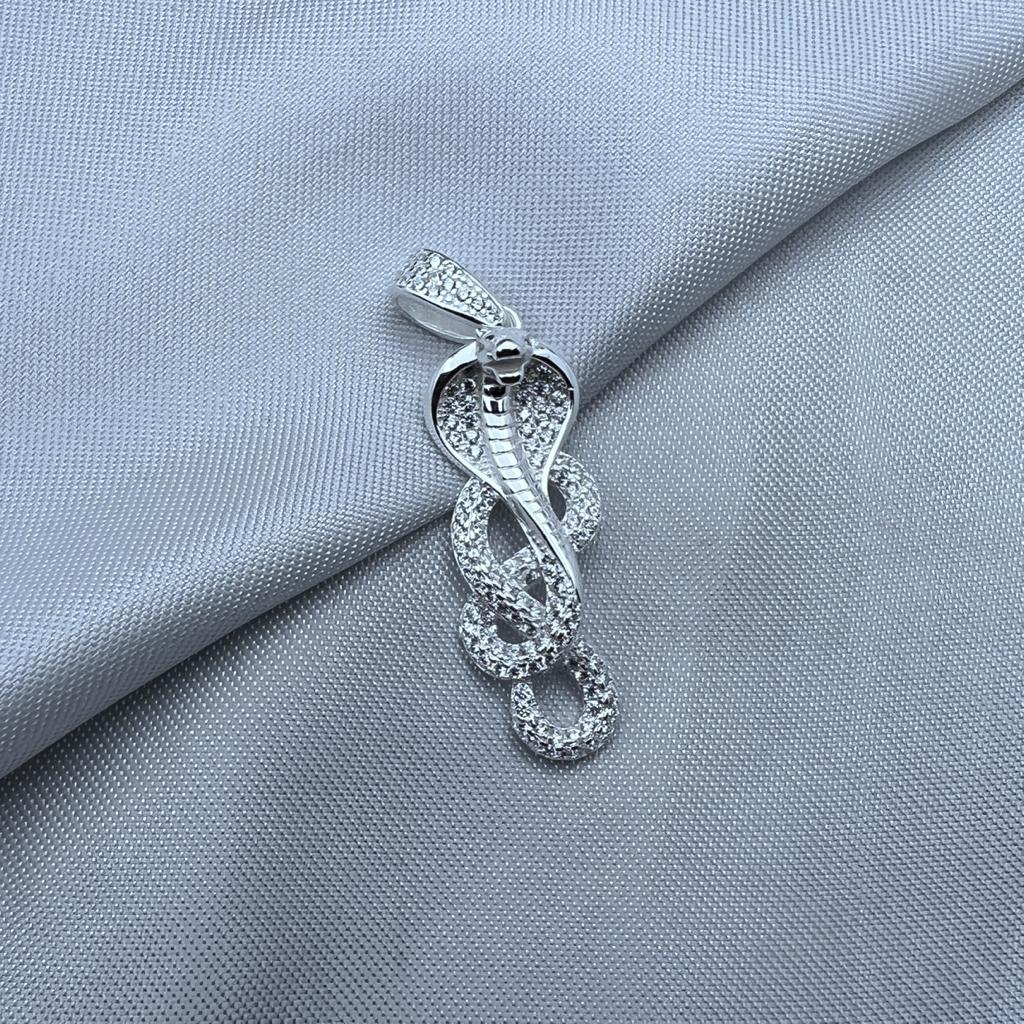 #D546 - Dije De Serpiente Cobra Con Piedras - C08/4.6