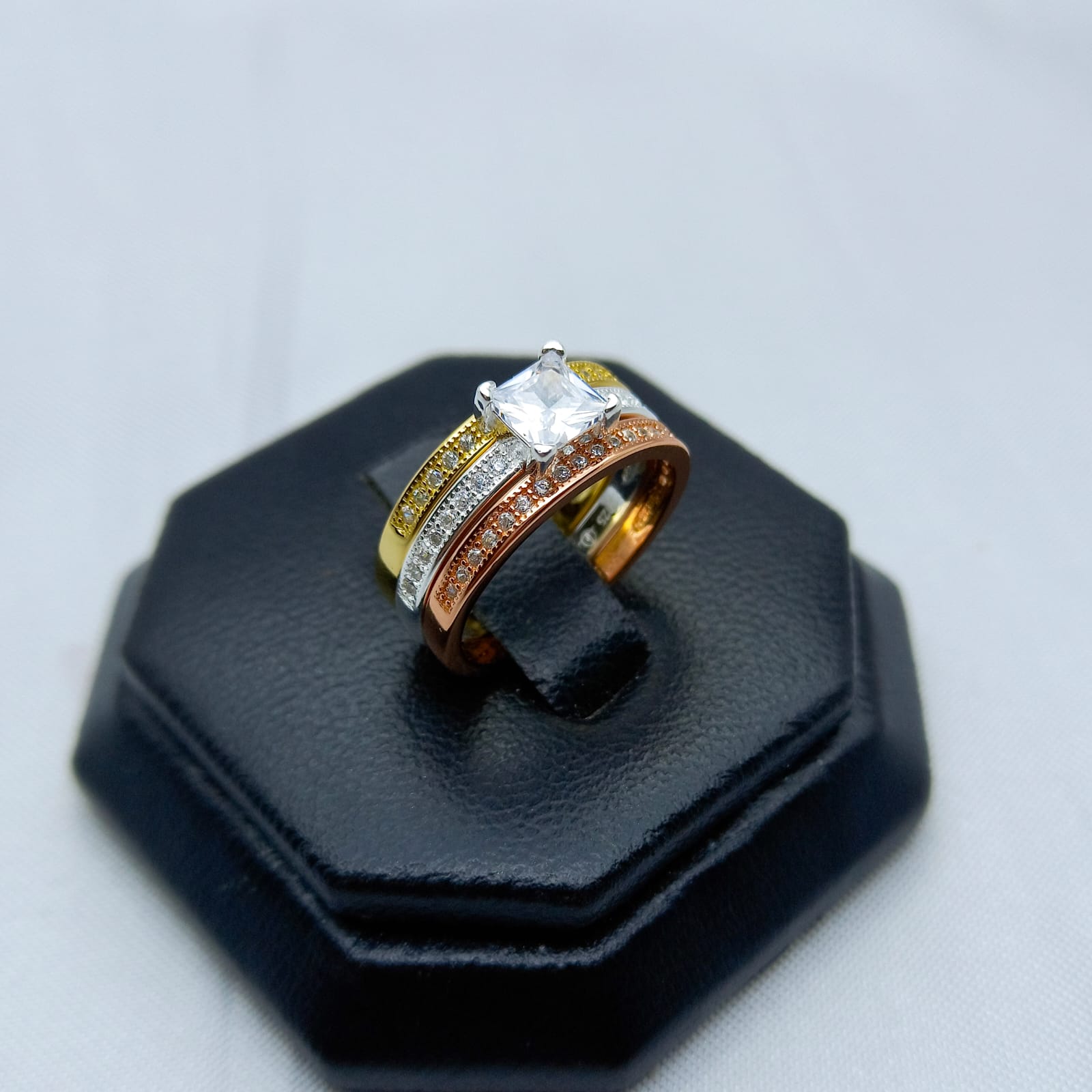 #AL129 - Alianza Triple De Matrimonio/Compromiso De Plata - B12/5.8