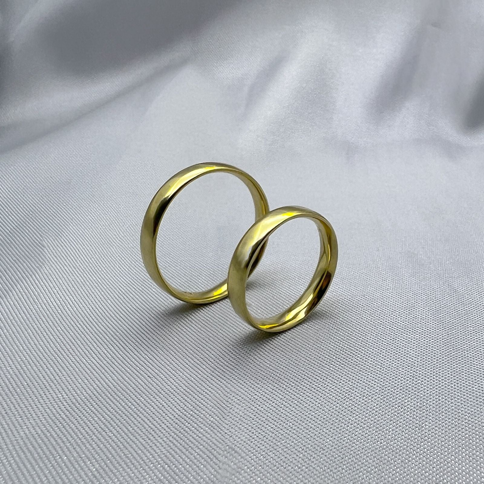 #AG10103 - Argolla Lisa Confort Oro 10K - H10/3.5