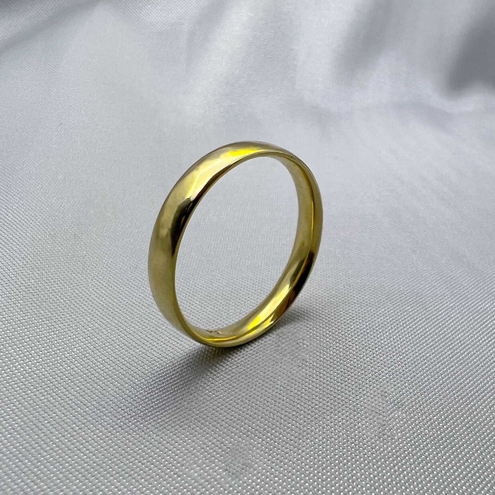 #AG10103 - Argolla Lisa Confort Oro 10K - H10/3.5