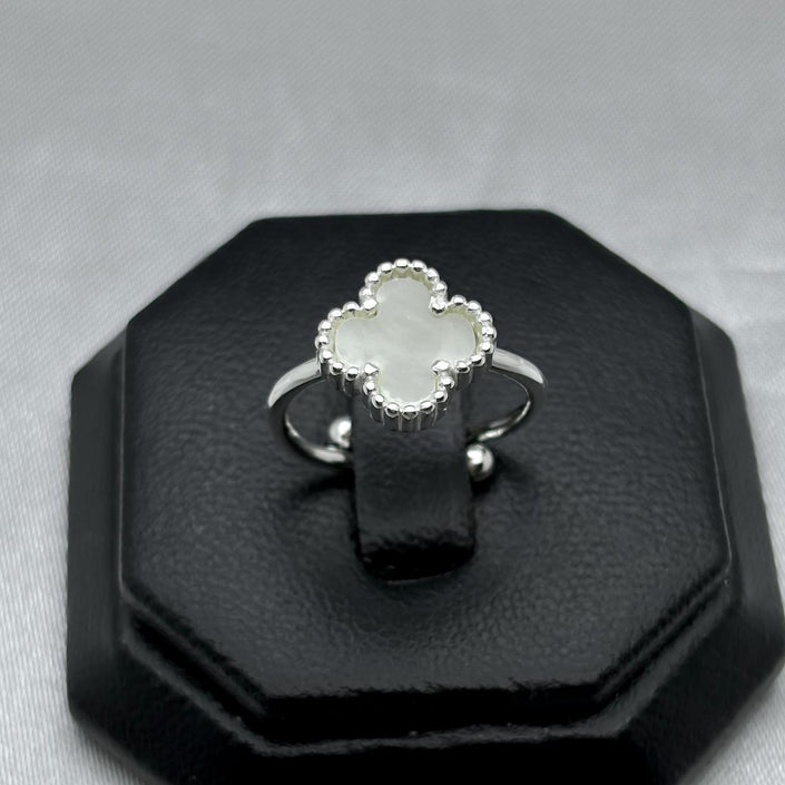 #AD155 - Anillo Ajustable Tipo Van Cleef - PU3.0