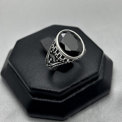 #AC166 - Anillo De Caballero Con Piedra - B11/7.4