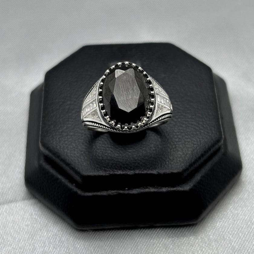 #AC113 - Anillo Caballero Con Piedra - B11/6.0