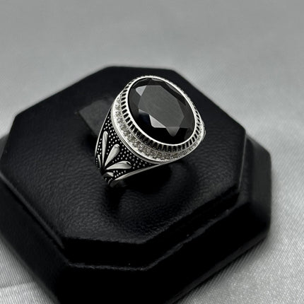 #AC119 - Anillo Caballero Con Piedra - B11/7.3