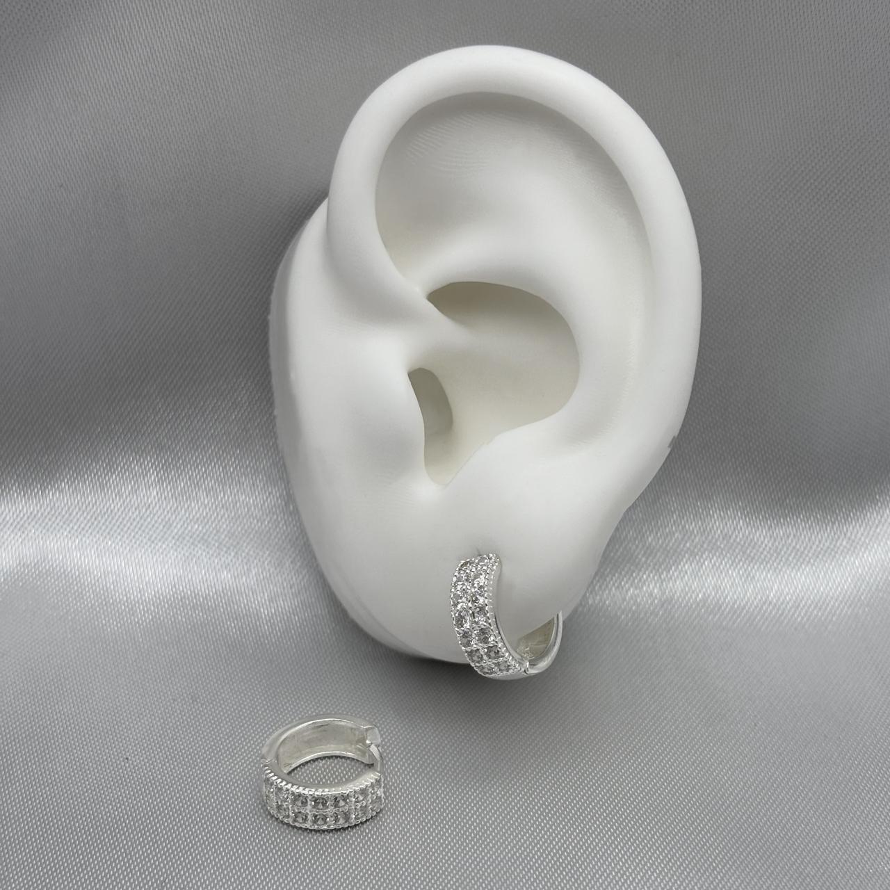 #H101 - Huggie Con Zirconia Plata- F2.9