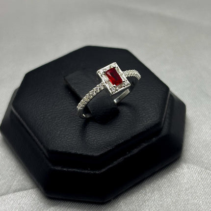#AD133 - Anillo Solitario Piedra Zirconia Rectangular Plata - B12/1.9