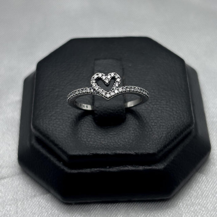 #AD141 - Anillo Corazón Con Zirconia - IC1.9