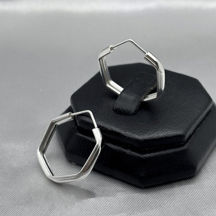 #ARR122 -Arracada Hexagonal Plata - CE3.7