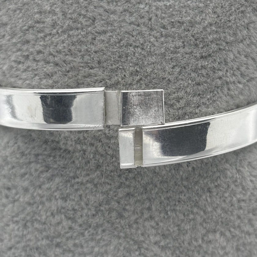 #AO110 - Pulsera Ovalada Rígida Lisa De Plata - A07/9.6