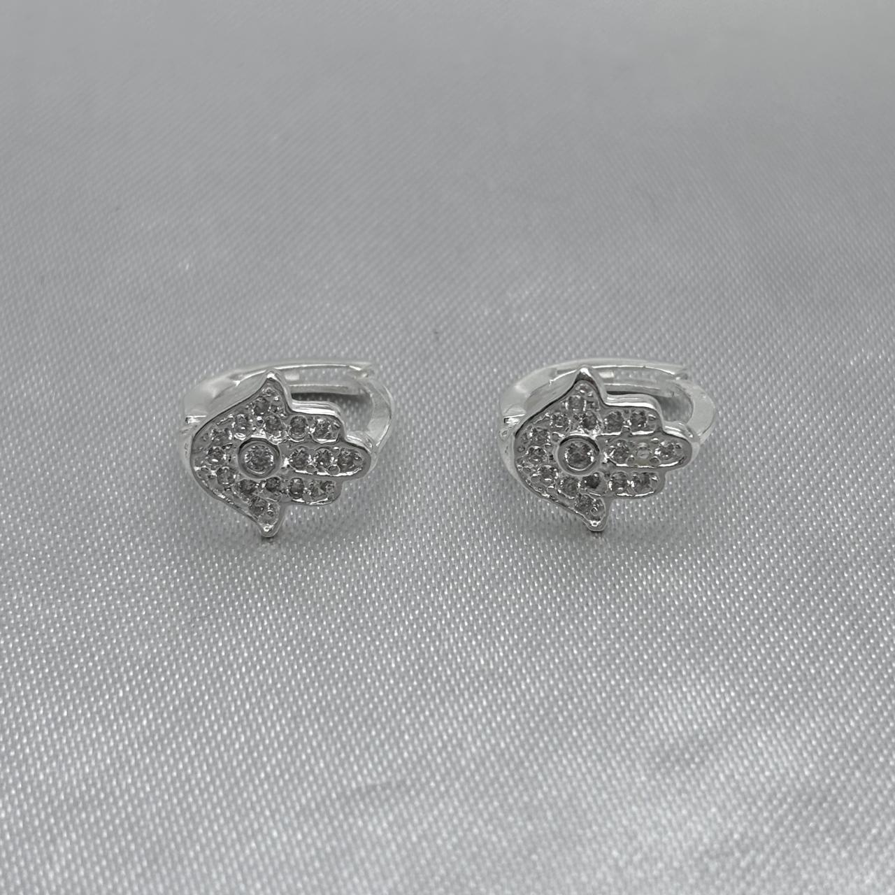 #H151 - Huggie De Plata Mano De Fátima Con Zirconia - F2.5