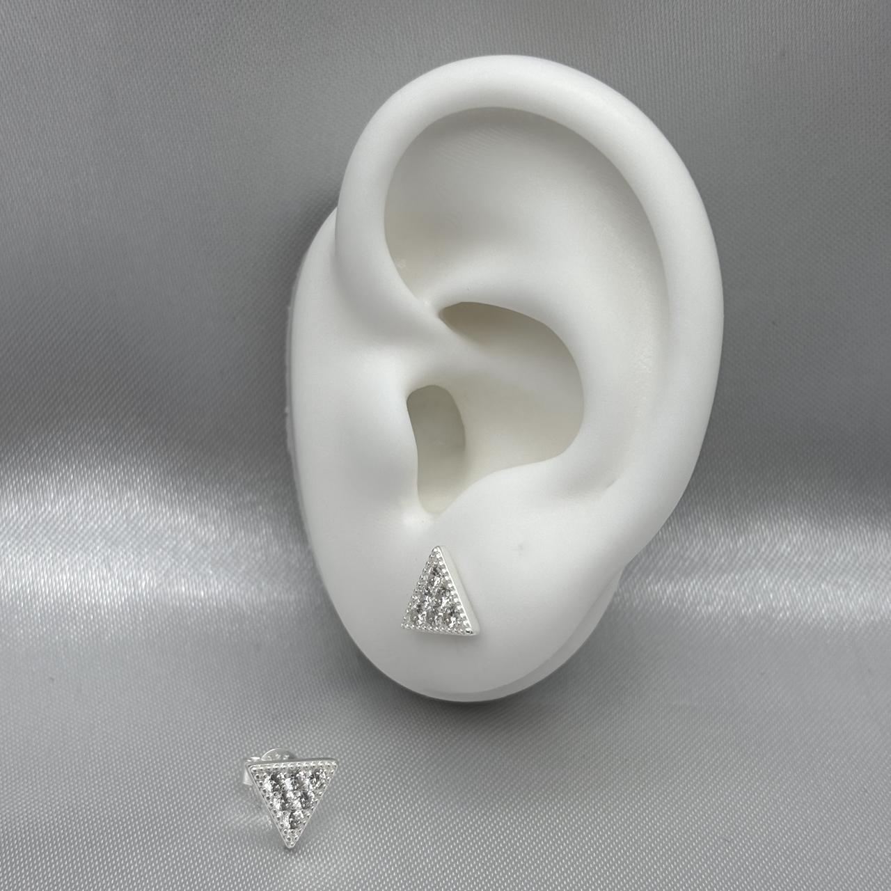 #BR170 - Broquel Triangular Con Zirconia Plata - A18/1.7