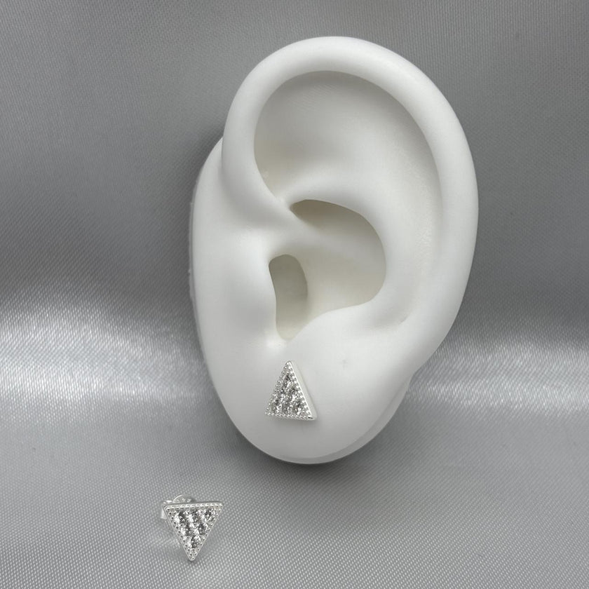 #BR170 - Broquel Triangular Con Zirconia Plata - A18/1.7