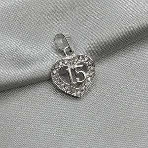 #D501 - Dije 15/XV De Corazón Con Piedra Zirconia De Plata - ZC1.6