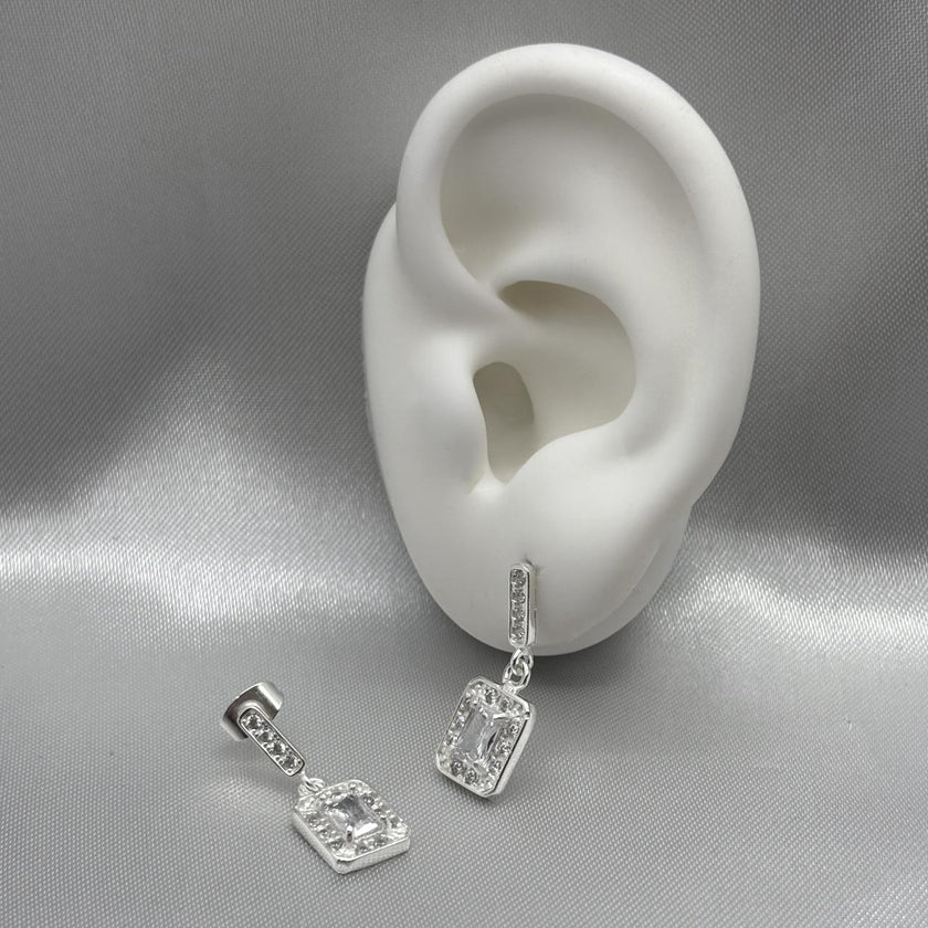 #AR184 - Arete Cuadro Con Piedra Zirconia Central Plata - ZC3.4