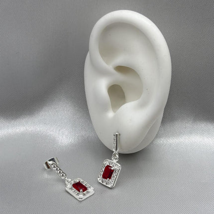 #AR184 - Arete Cuadro Con Piedra Zirconia Central Plata - A09/3.4