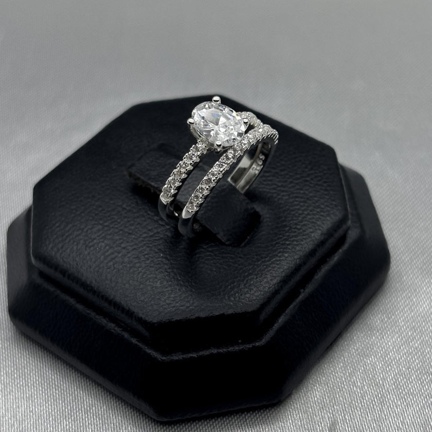 #AL121 - Alianza Piedra Ovalada Zirconia Plata - PU4.2