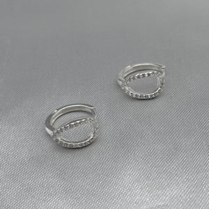 #H183 - Huggie Con Piedra Zirconia Plata - PU2.2