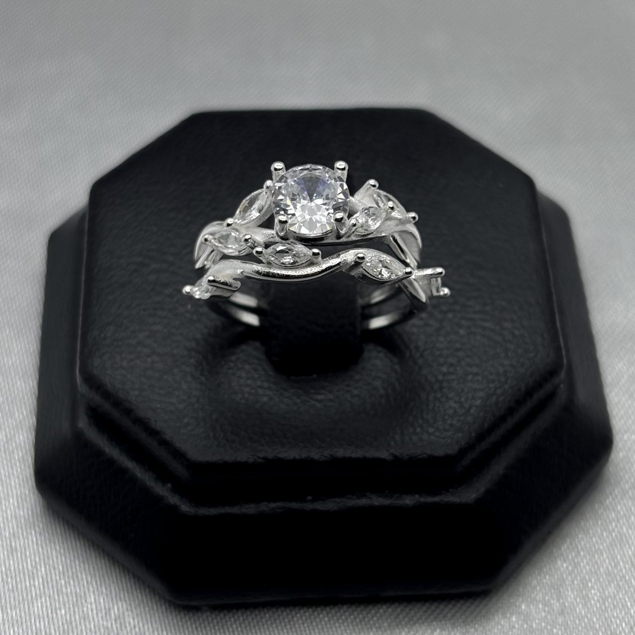 #AL139 - Alianza Cruzada Ramas Con Zirconia Plata - PU4.3