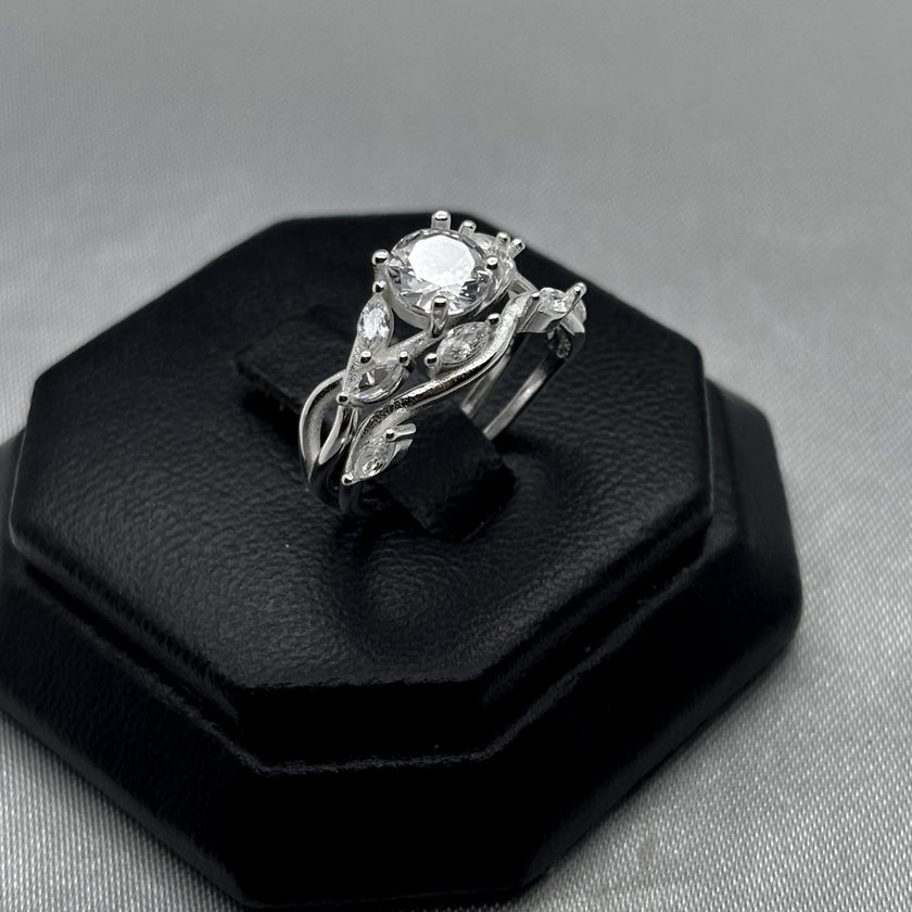 #AL139 - Alianza Cruzada Ramas Con Zirconia Plata - PU4.3