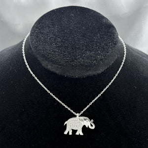 #G257 - Gargantilla Elefante Con Zirconia Plata - MI3.2