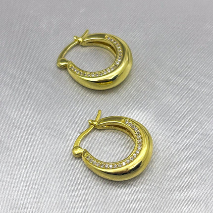 #HOL134 - Huggie Con Zirconia Oro Laminado 18K - LA045/