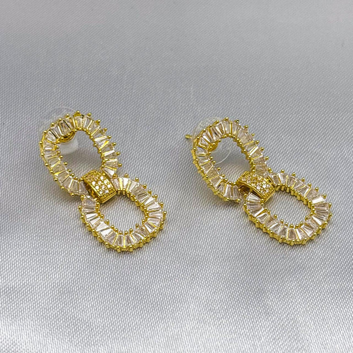 #ARL128 - Aretes Cuadros Con Zirconia Oro Laminado 18K -LA050/