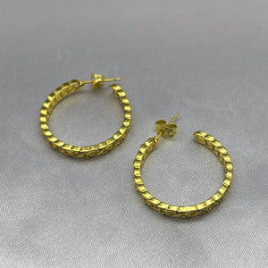 #ARRL124 - Arracada Eslabónes Con Zirconia Oro Laminado 18K - LA045/