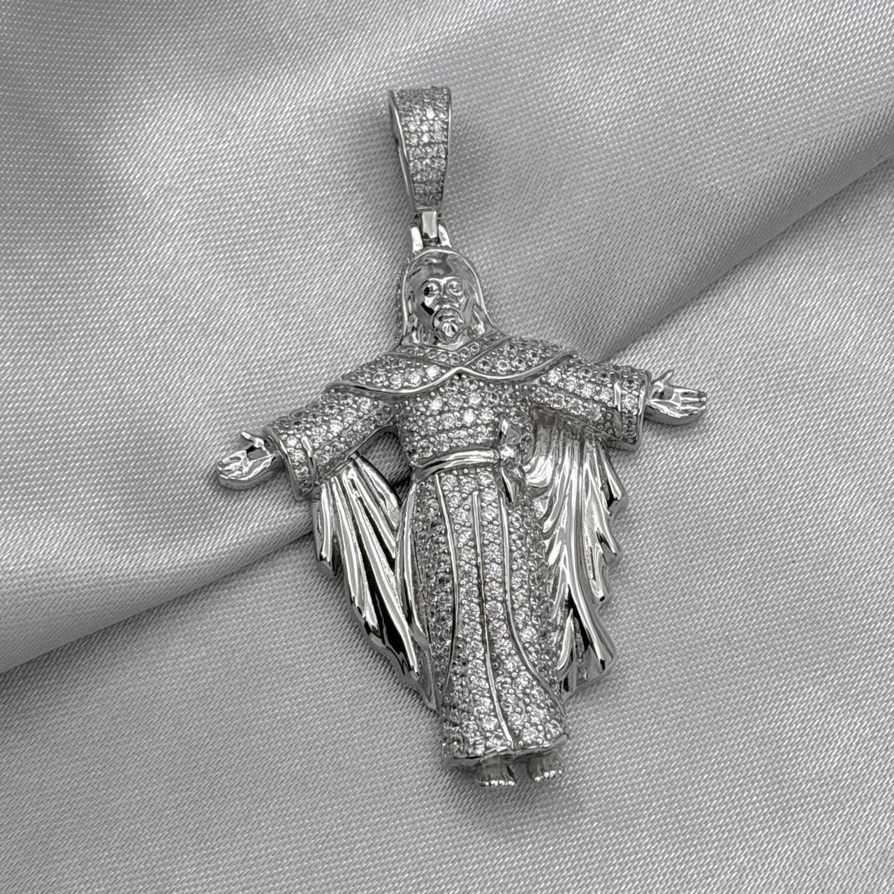 #D248 - Dije Jesús Con Zirconia Baño De Rodio Plata - MI17.9