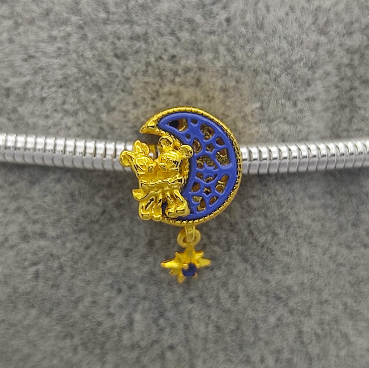 #PAN463 - Charm Luna Micky Y Minnie Con Zirconia Plata -B11/2.8