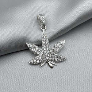 #D420 - Dije Hoja De Cannabis Con Zirconia Plata - A10/4.2