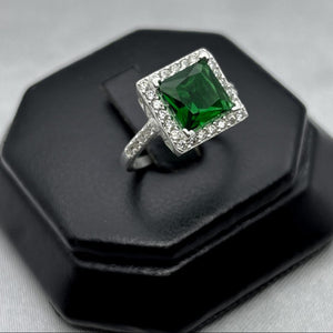 #AD161 - Anillo Cuadrado Con Zirconia Plata - A09/3.4