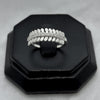 #AD207 - Anillo Hoja Paripinnada Con Zirconia Plata - A09/2.1