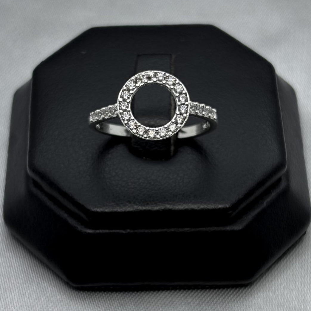 #AD204 - Anillo Circulo Con Zirconias Plata - A09/2.1