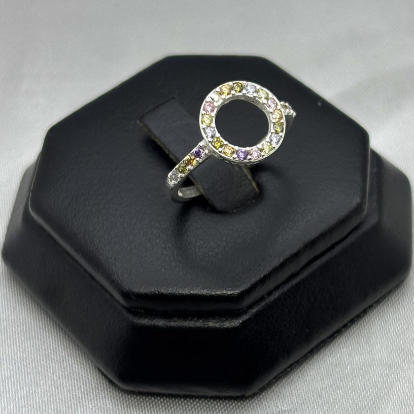 #AD204 - Anillo Circulo Con Zirconias Plata - A09/2.1