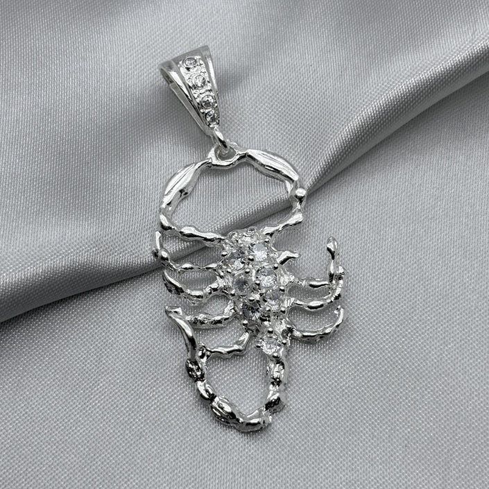 #D461 - Dije Alacran Con Zirconia Plata - A09/9.6