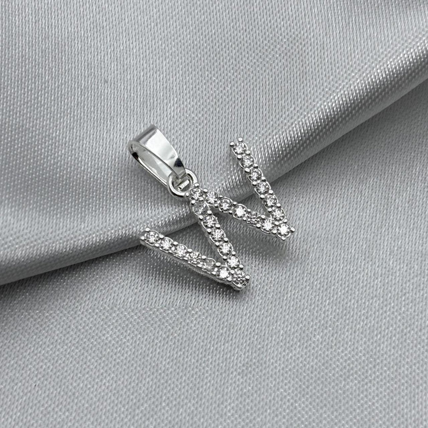 #D459 - Dije Letra Con Zirconia Plata - B09/1.3