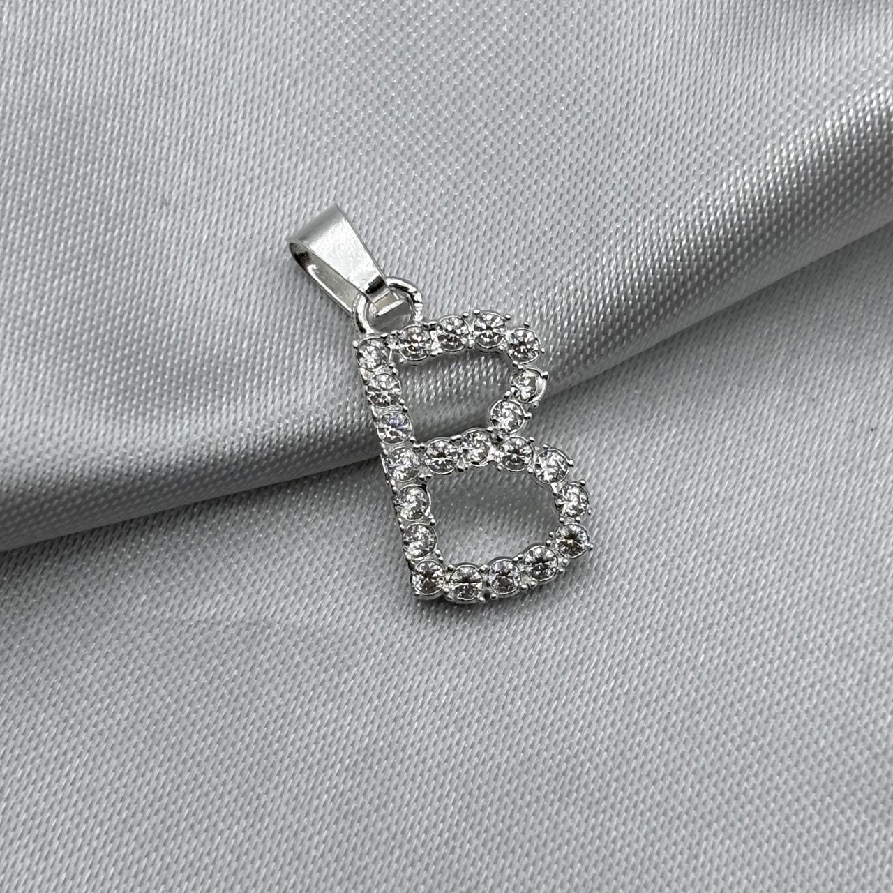 #D459 - Dije Letra Con Zirconia Plata - B09/1.3