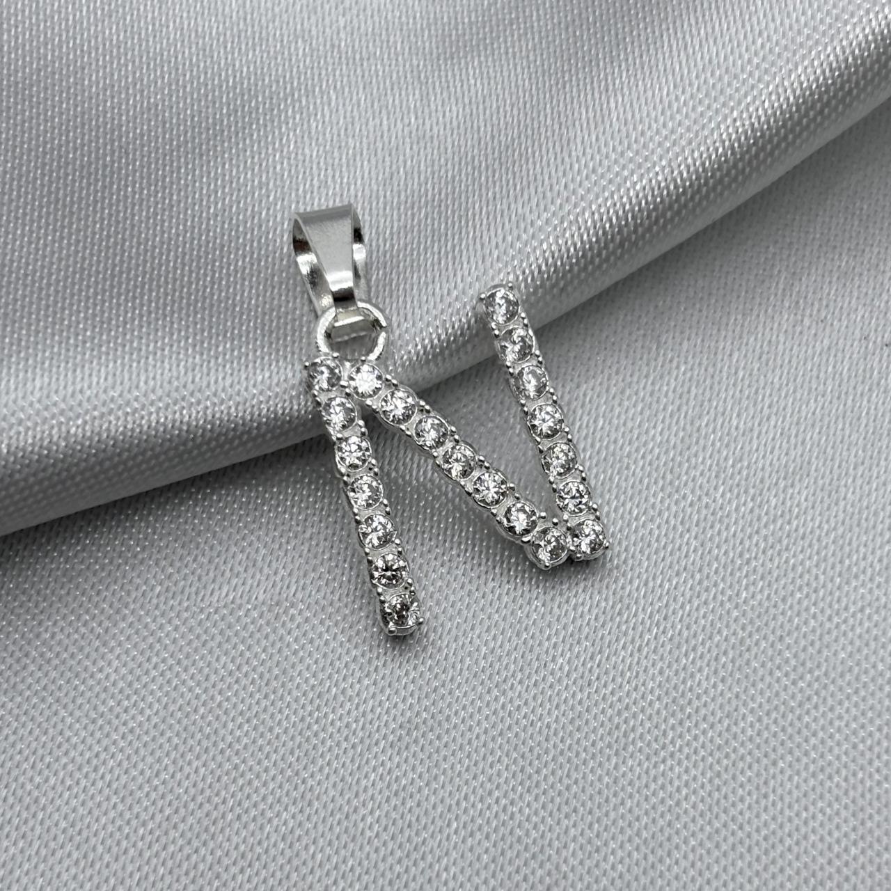 #D459 - Dije Letra Con Zirconia Plata - B09/1.3