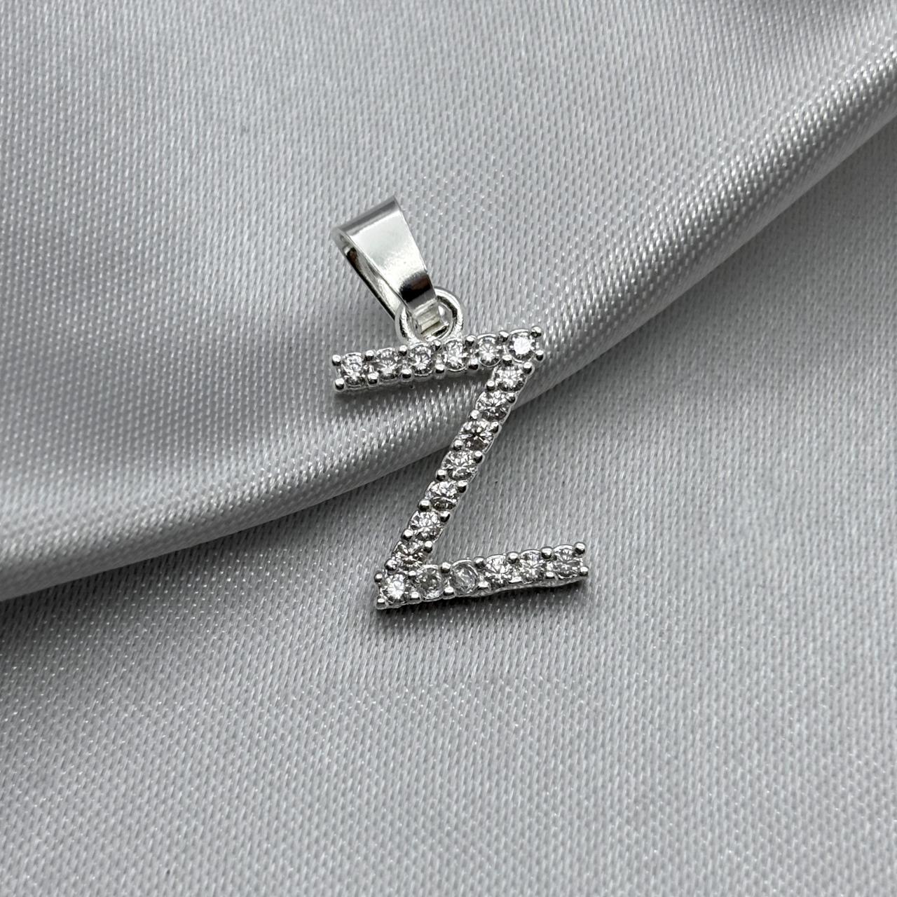 #D459 - Dije Letra Con Zirconia Plata - B09/1.3