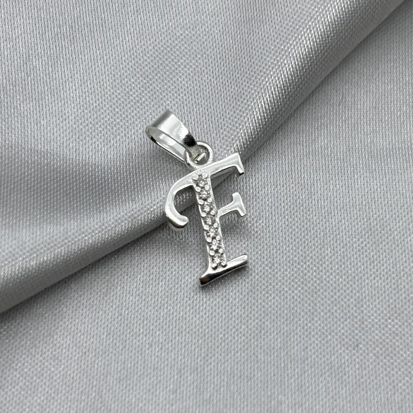 #D561 - Dije Letras Con Zirconia Plata- B09/1.5