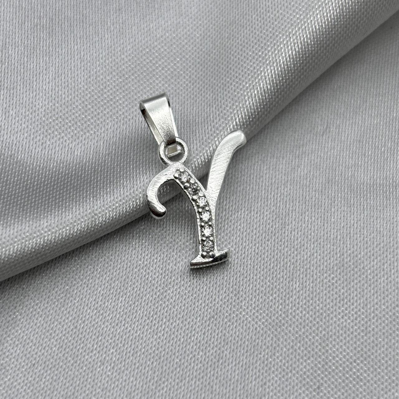 #D561 - Dije Letras Con Zirconia Plata- B09/1.5