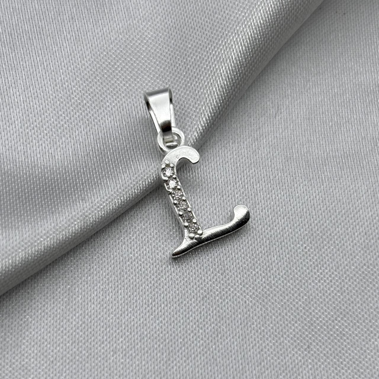 #D561 - Dije Letras Con Zirconia Plata- B09/1.5
