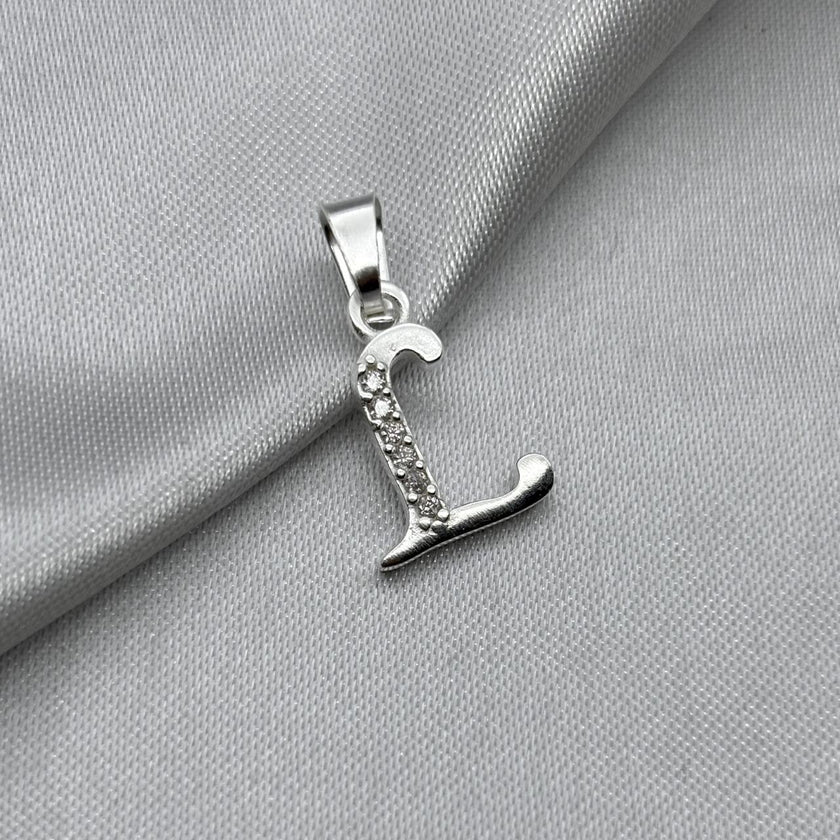 #D561 - Dije Letras Con Zirconia Plata- B09/1.5