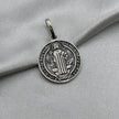 #D597 - Dije/Medalla San Benito Plata Pavonada - A13/3.0