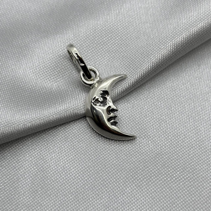 #D596 - Dije Luna Plata Pavonada - A13/2.3