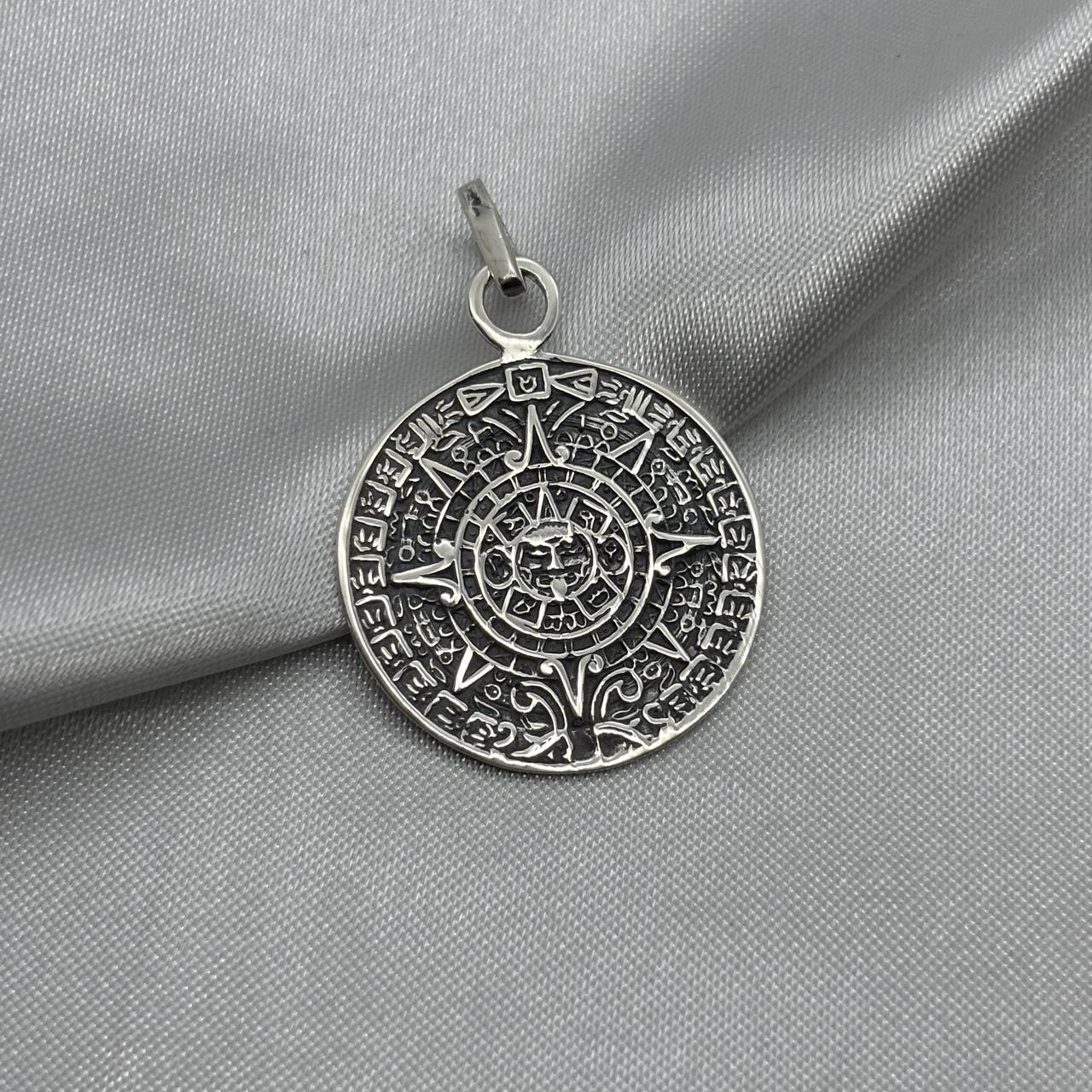 #D120 - Dije/Medalla Calendario Azteca Plata Pavonada - A13/4.8