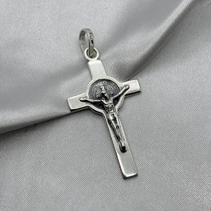 #D127 - Dije Crucifico San Benito Plata Pavonada - A13/9.3